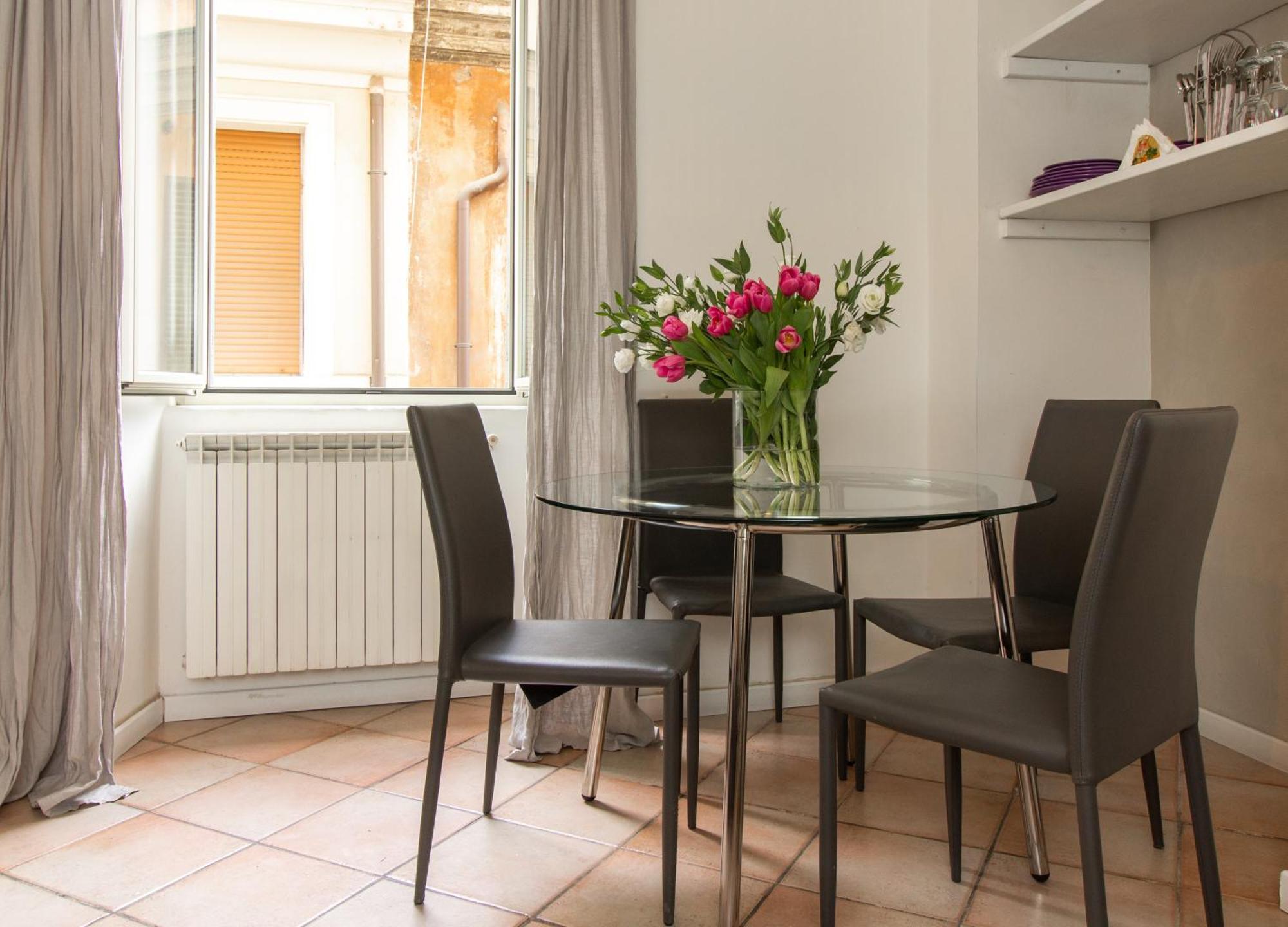 Santonofrio Apartments Silver E White — Foto 1